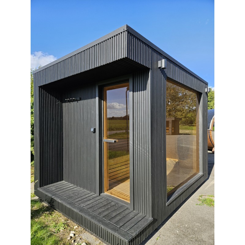 Stor udendørs sauna HYG-GE CUBE L340 cm med Harvia Spirit el-ovn